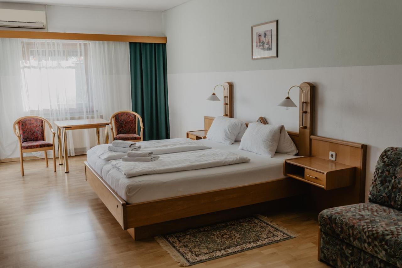 Georgshof Hotell Podersdorf am See Eksteriør bilde